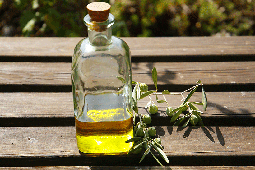 Tout savoir sur l'huile d'olive bio et ses bienfaits cosmétiques
